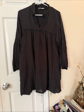 Carly Jean Los Angeles Black Textured Long Sleeve Tunic Dress